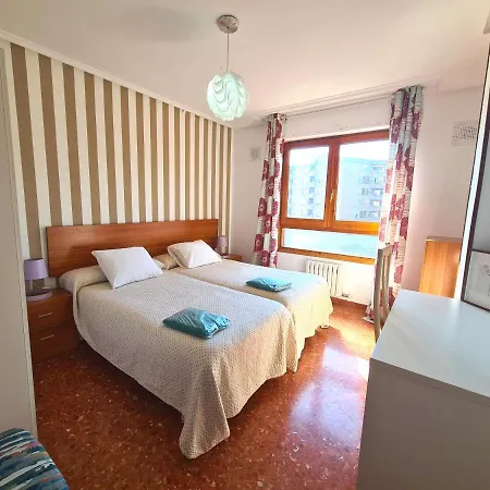 Dos Torres Tauriel - Espacioso Con Impresionantes Vistas Y Garaje Privado Apartment *